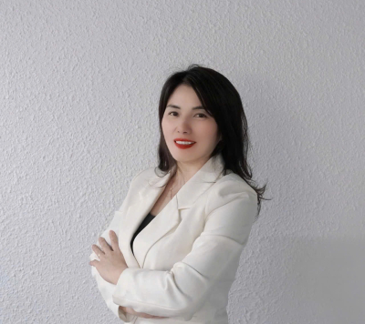 Bà: Nguyễn Thị Thu Huyền - Giám đốc điều hành